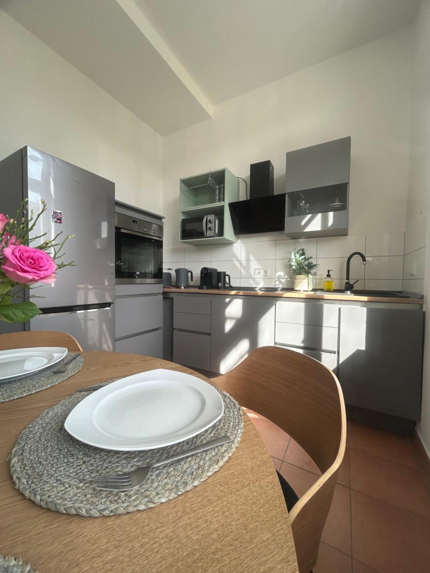 מגדבורג Mintara Komfort Apartment Mit Grill -Terrasse, Sky Und Parkplatz מראה חיצוני תמונה